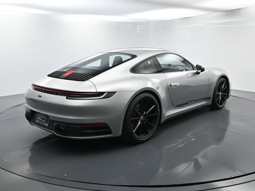 2024 Porsche 911 T photo 12
