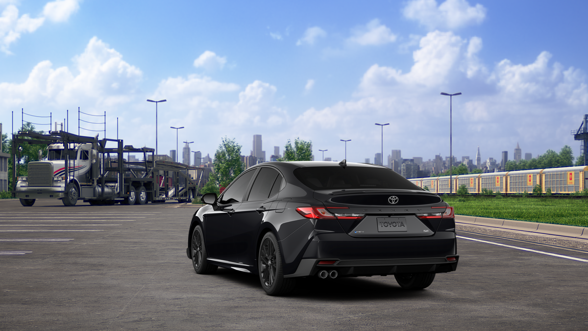 2026 Toyota Camry SE photo 4