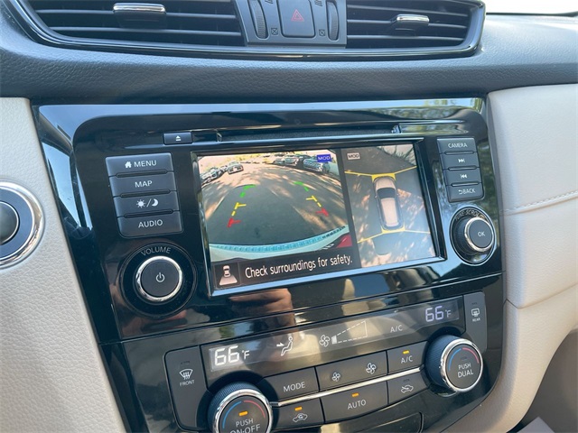 2018 Nissan Rogue SV photo 24