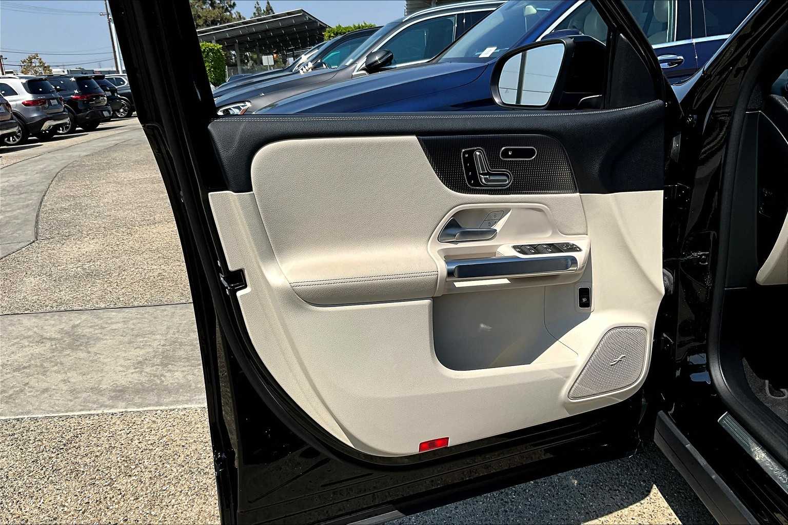 2023 Mercedes Benz EQB photo 20