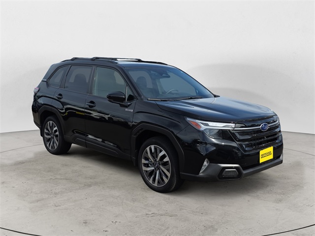 2025 Subaru Forester Touring photo 7
