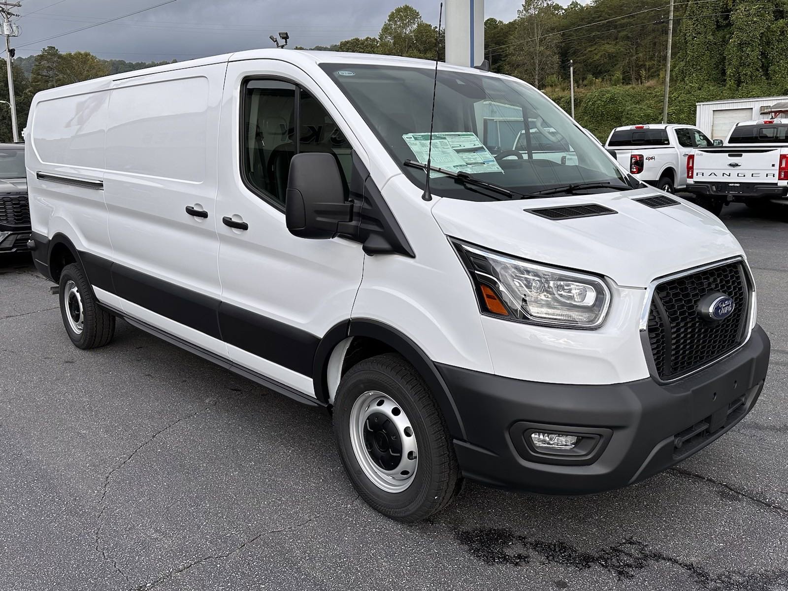 2024 Ford Transit Cargo Van photo 4