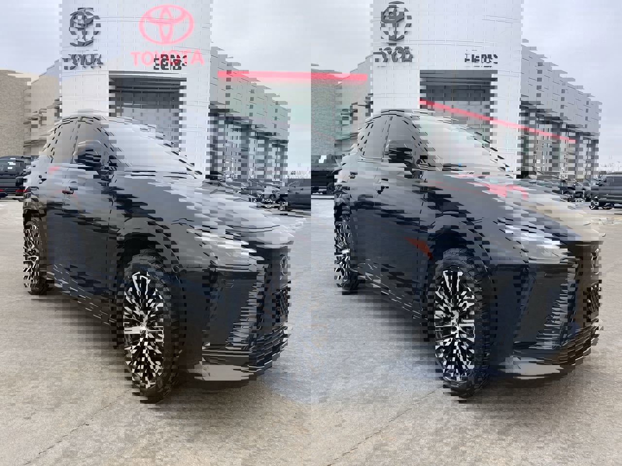 2024 Lexus RZ Premium's photo