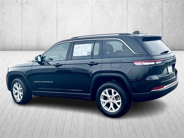 2023 Jeep Grand Cherokee Limited photo 3
