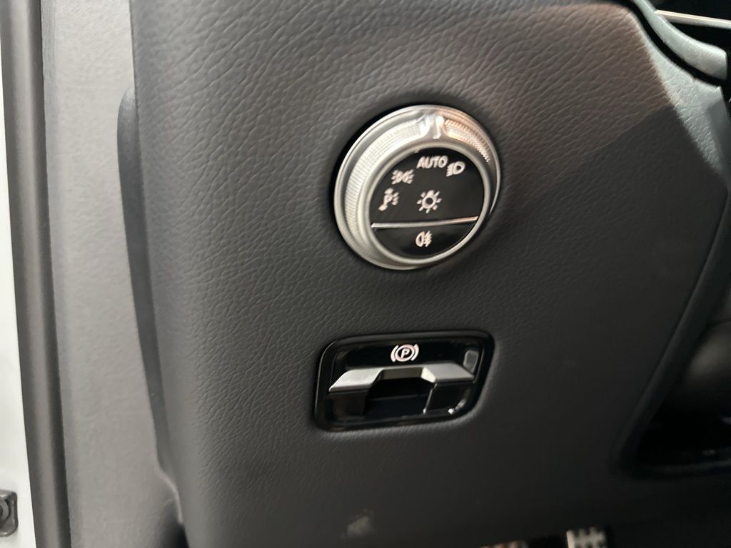 2026 Mercedes Benz GLC 300 4MATIC photo 16