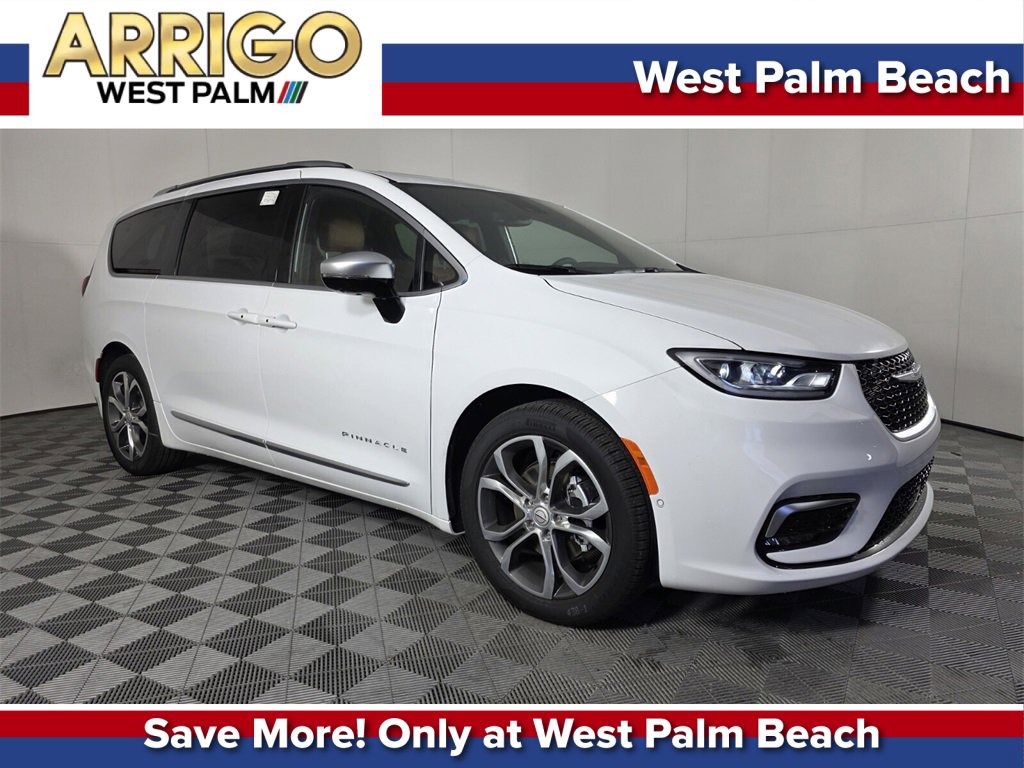 2026 Chrysler Pacifica Pinnacle's photo