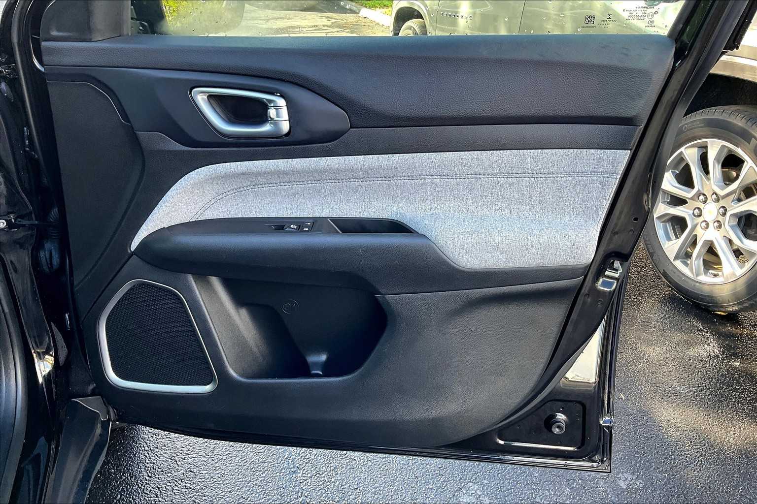 2022 Jeep Compass Latitude photo 22