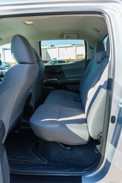 2023 Toyota Tacoma SR5 photo 9