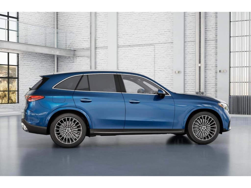 2026 Mercedes Benz GLC 300 photo 16
