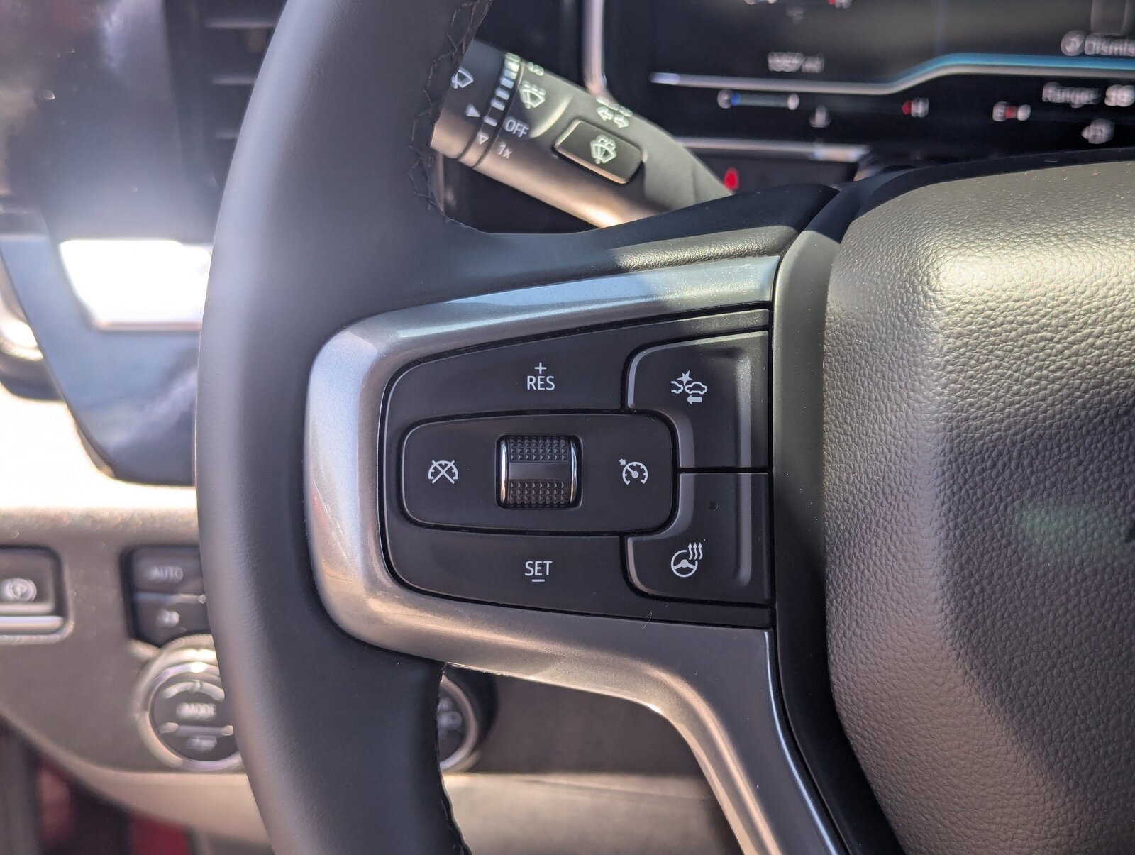2025 Chevrolet Silverado 2500HD LTZ photo 25