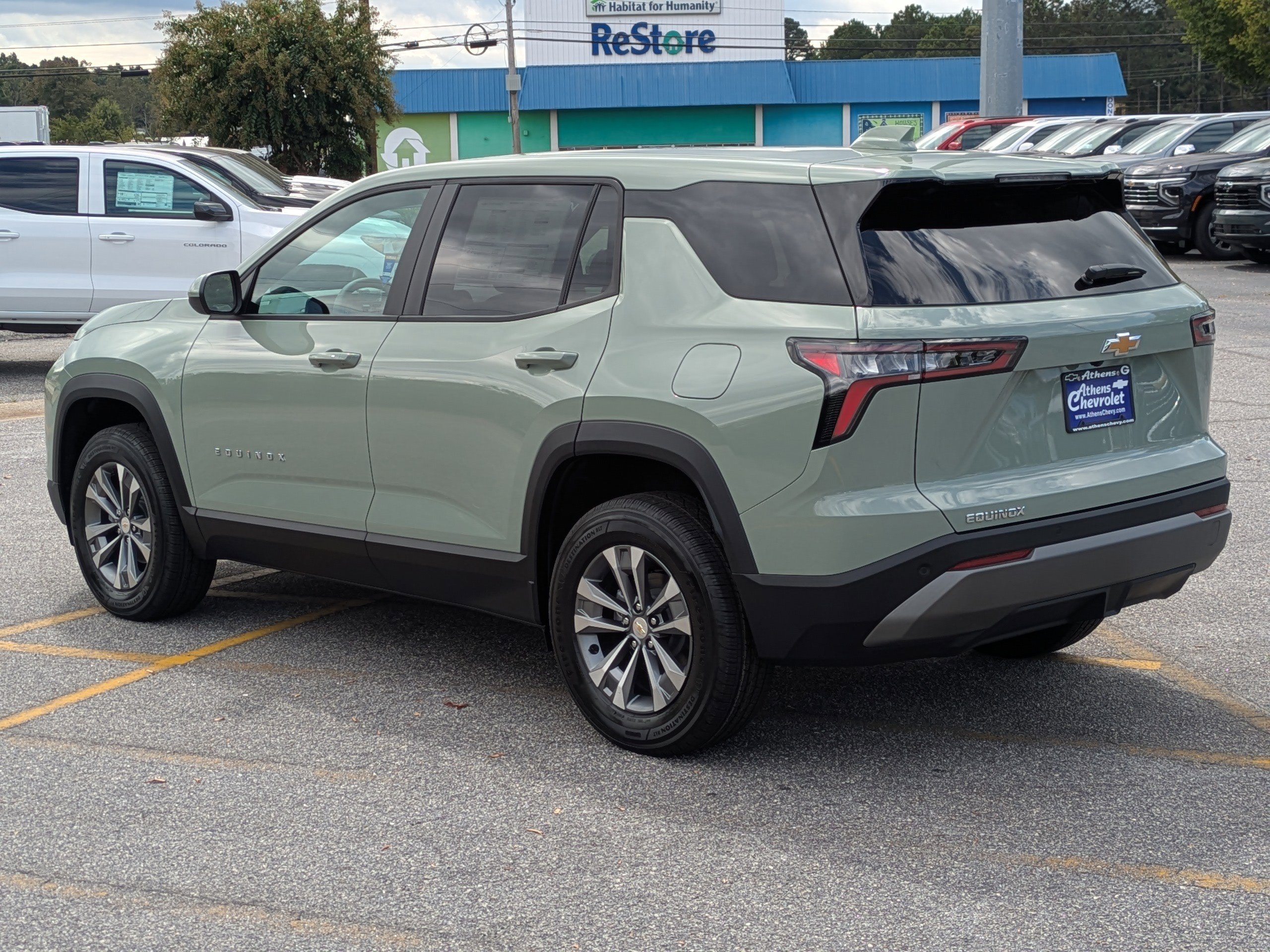 2026 Chevrolet Equinox LT photo 4