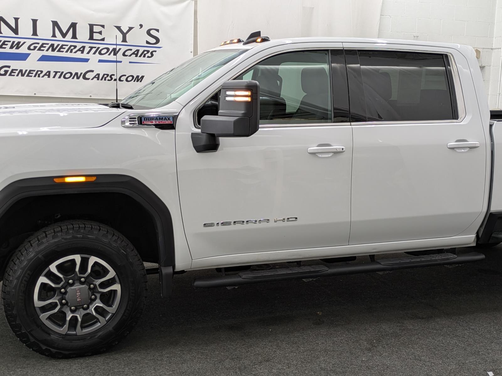 2024 Gmc Sierra HD SLE photo 2