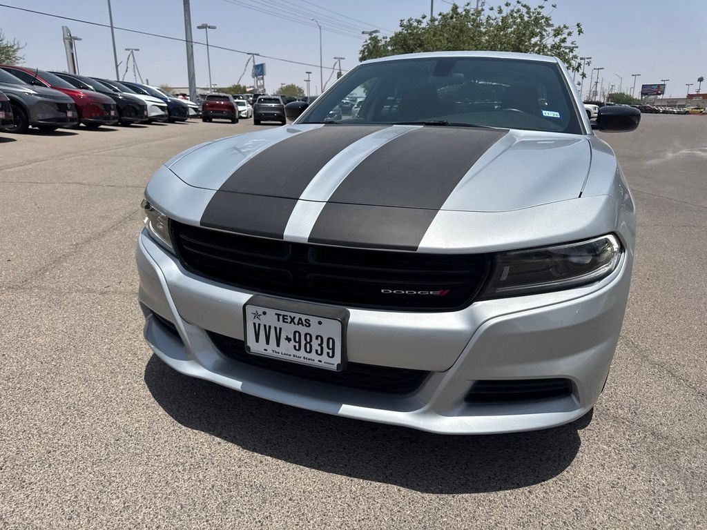 2023 Dodge Charger SXT photo 3