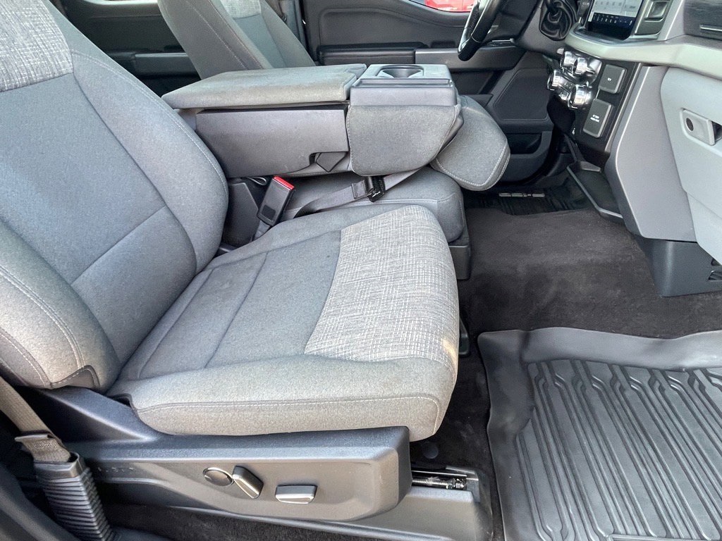 2021 Ford F-150 XLT photo 12