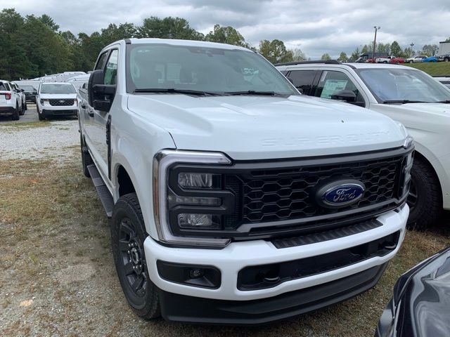 2026 Ford F-250 XL photo 3