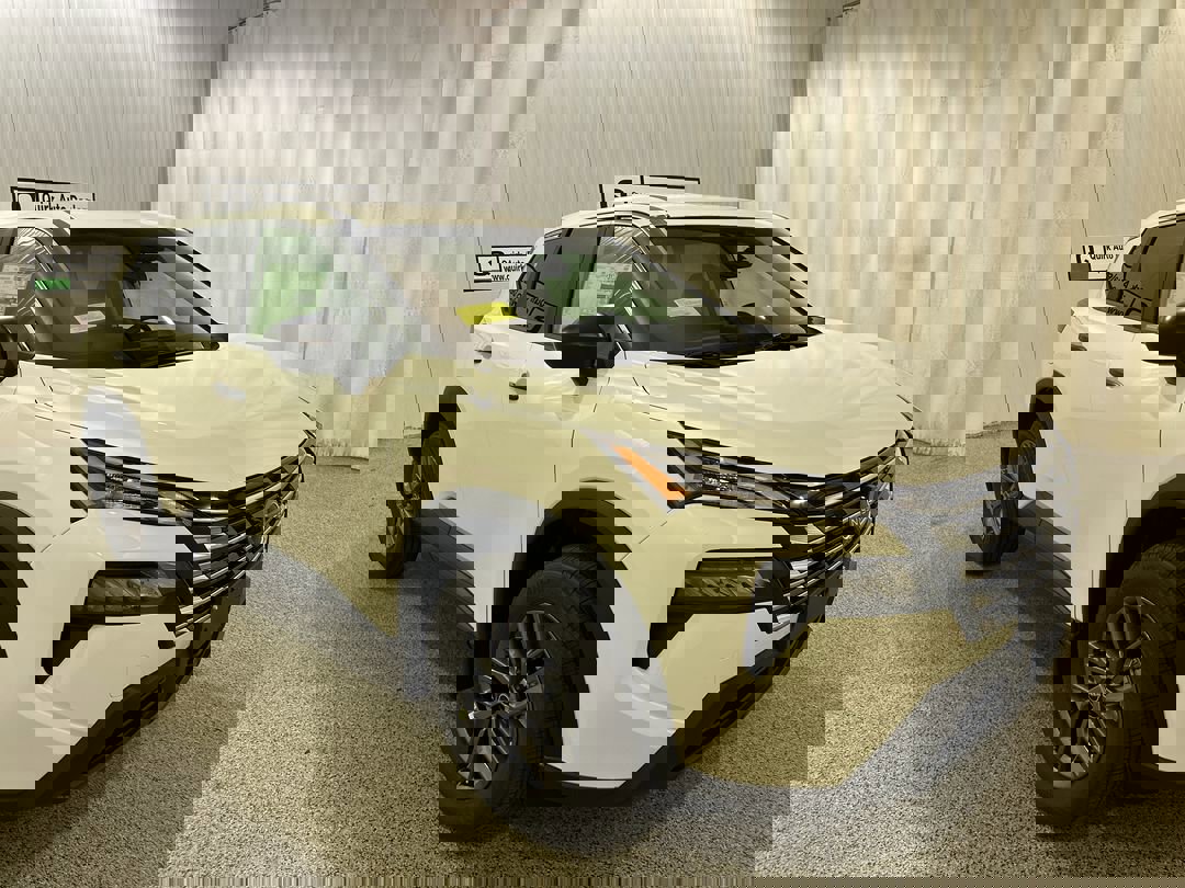 2026 Nissan Rogue S's photo