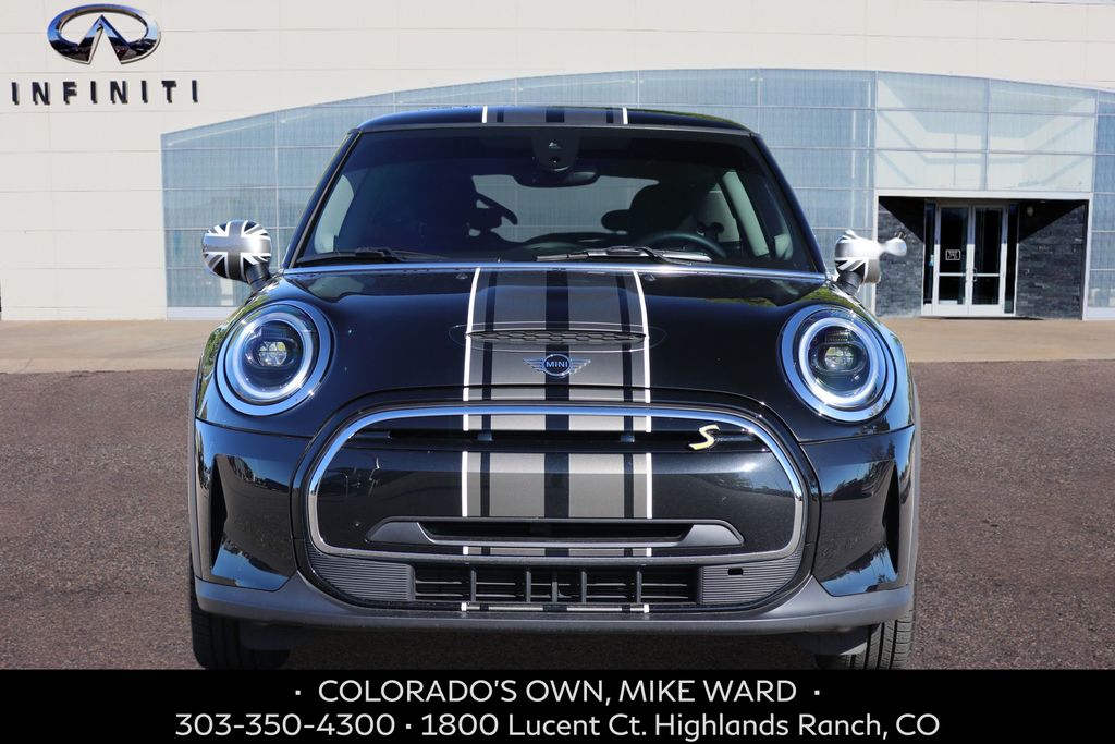 2024 Mini Cooper SE Signature photo 4