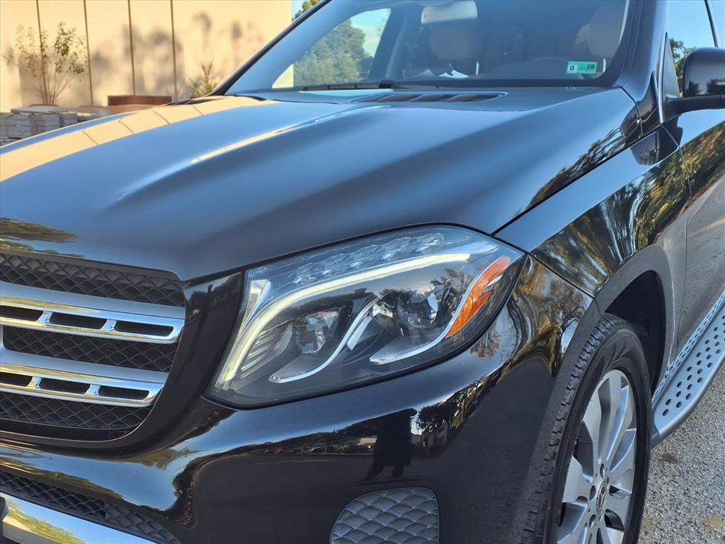 2019 Mercedes Benz GLS 450 4MATIC photo 3