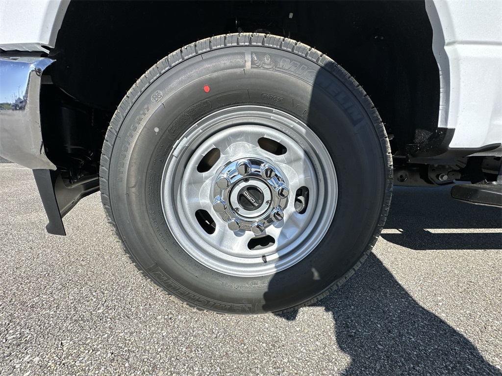 2025 Ford F-250 XL photo 10