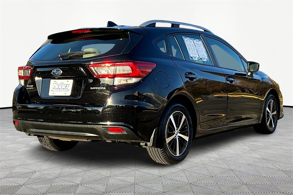 Used 2023 Subaru Impreza Premium with VIN 4S3GTAV60P3709674 for sale in Kansas City