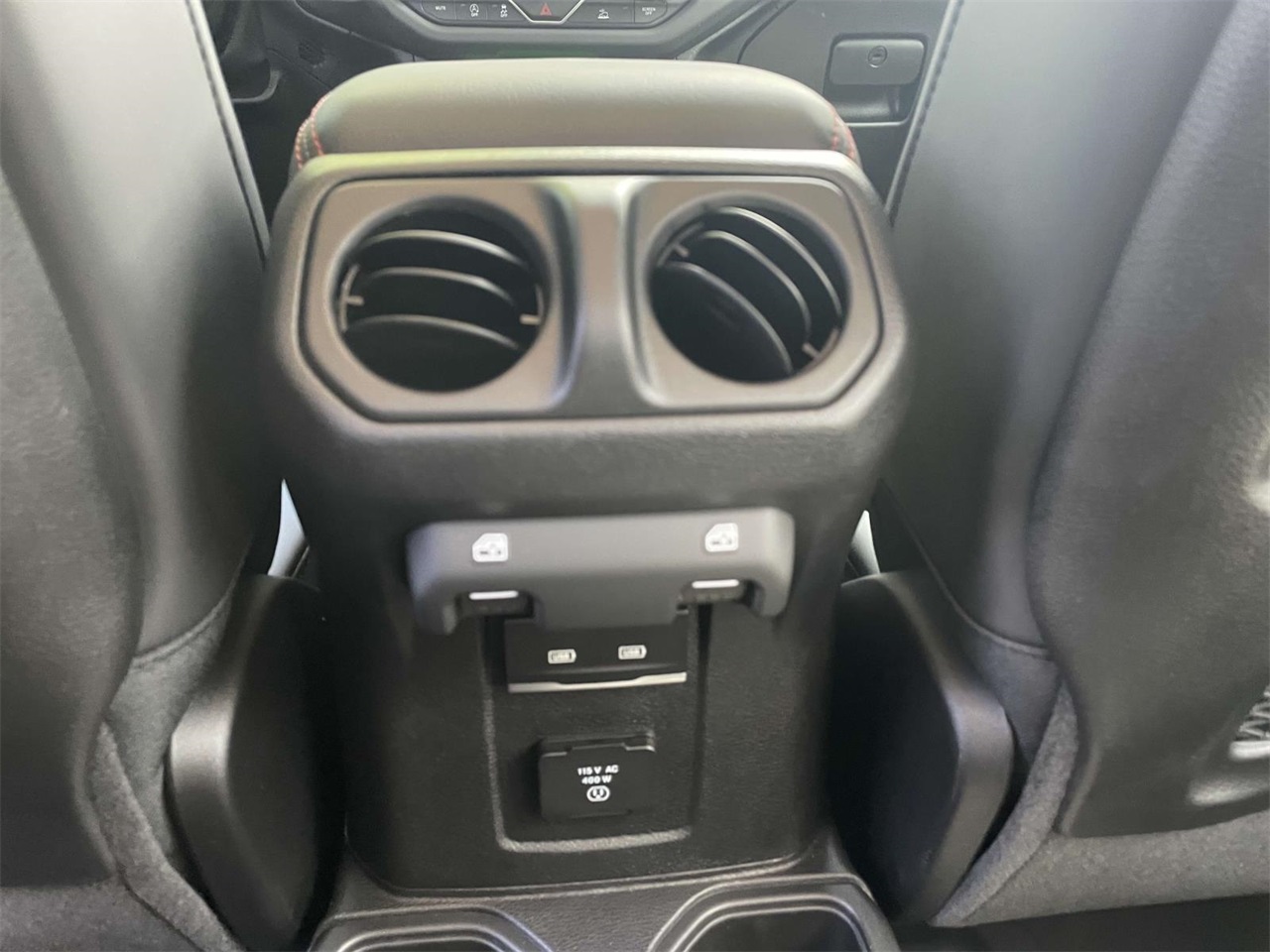 2025 Jeep Wrangler Rubicon photo 9