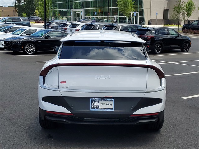 2025 Kia EV6 Light photo 5