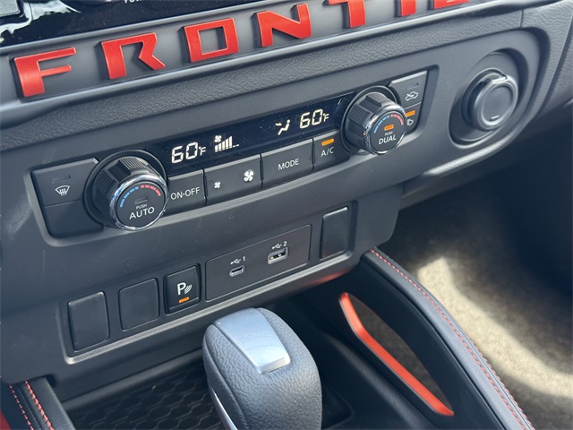 2025 Nissan Frontier PRO-4X photo 14