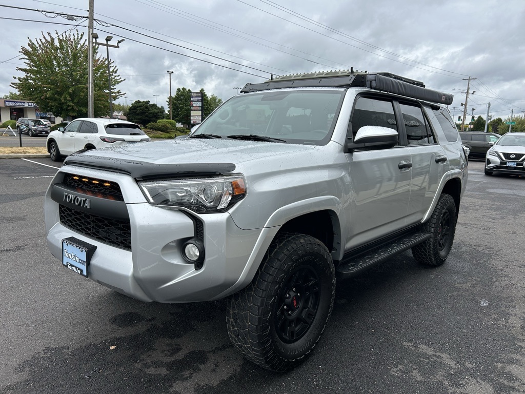 2018 Toyota 4Runner SR5 Premium photo 3