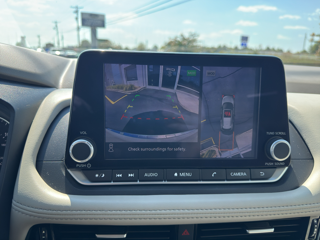 2023 Nissan Rogue SL photo 11