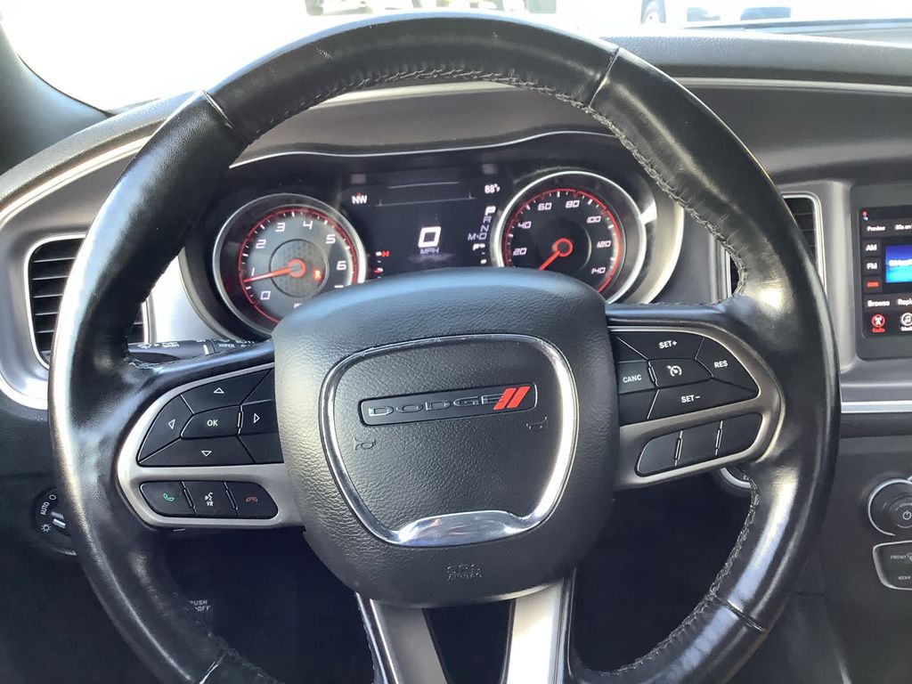 2021 Dodge Charger SXT photo 13