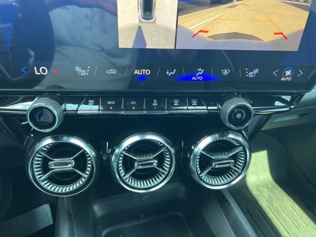 2025 Chevrolet Blazer EV photo 28