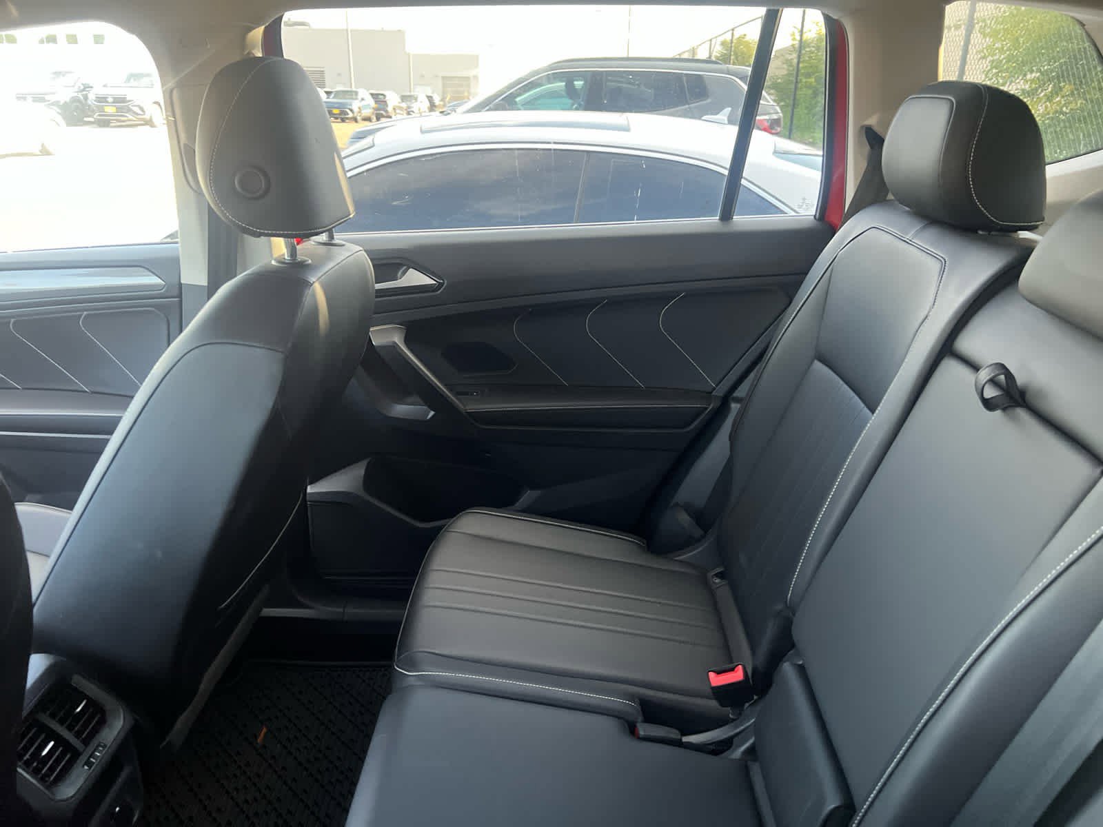 2022 Volkswagen Tiguan SE photo 5