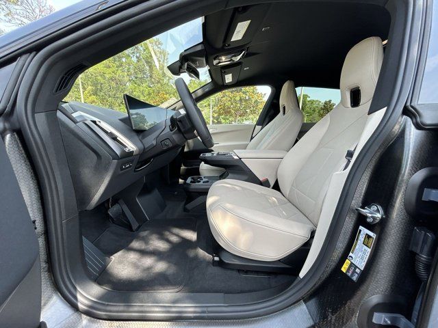 2026 Bmw iX photo 14