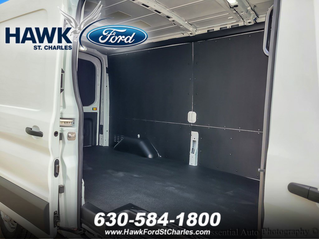 2025 Ford Transit photo 7