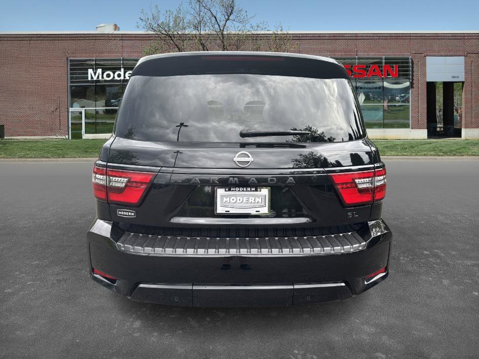 2023 Nissan Armada SL photo 3