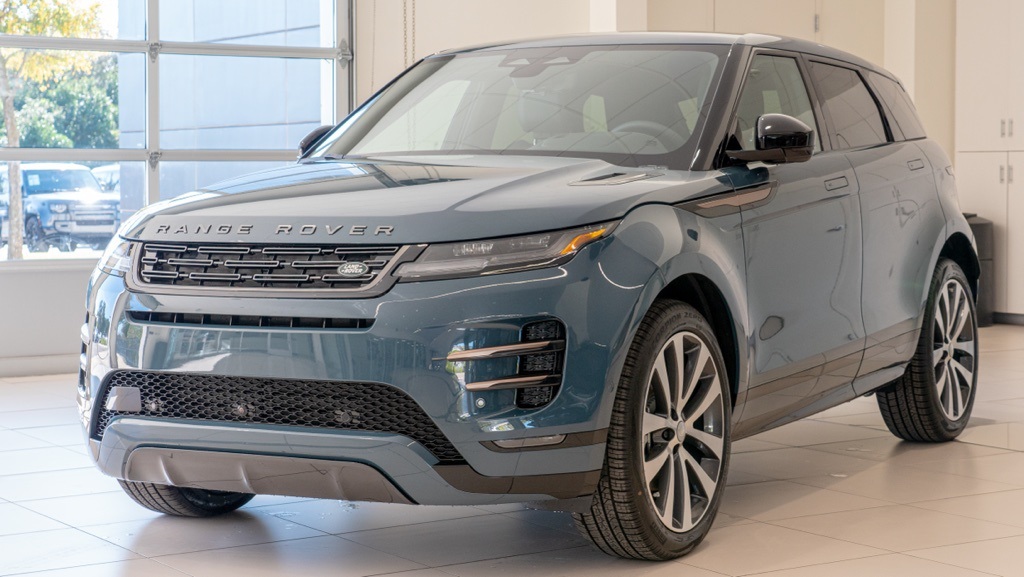 2025 Land Rover Range Rover Evoque photo 3