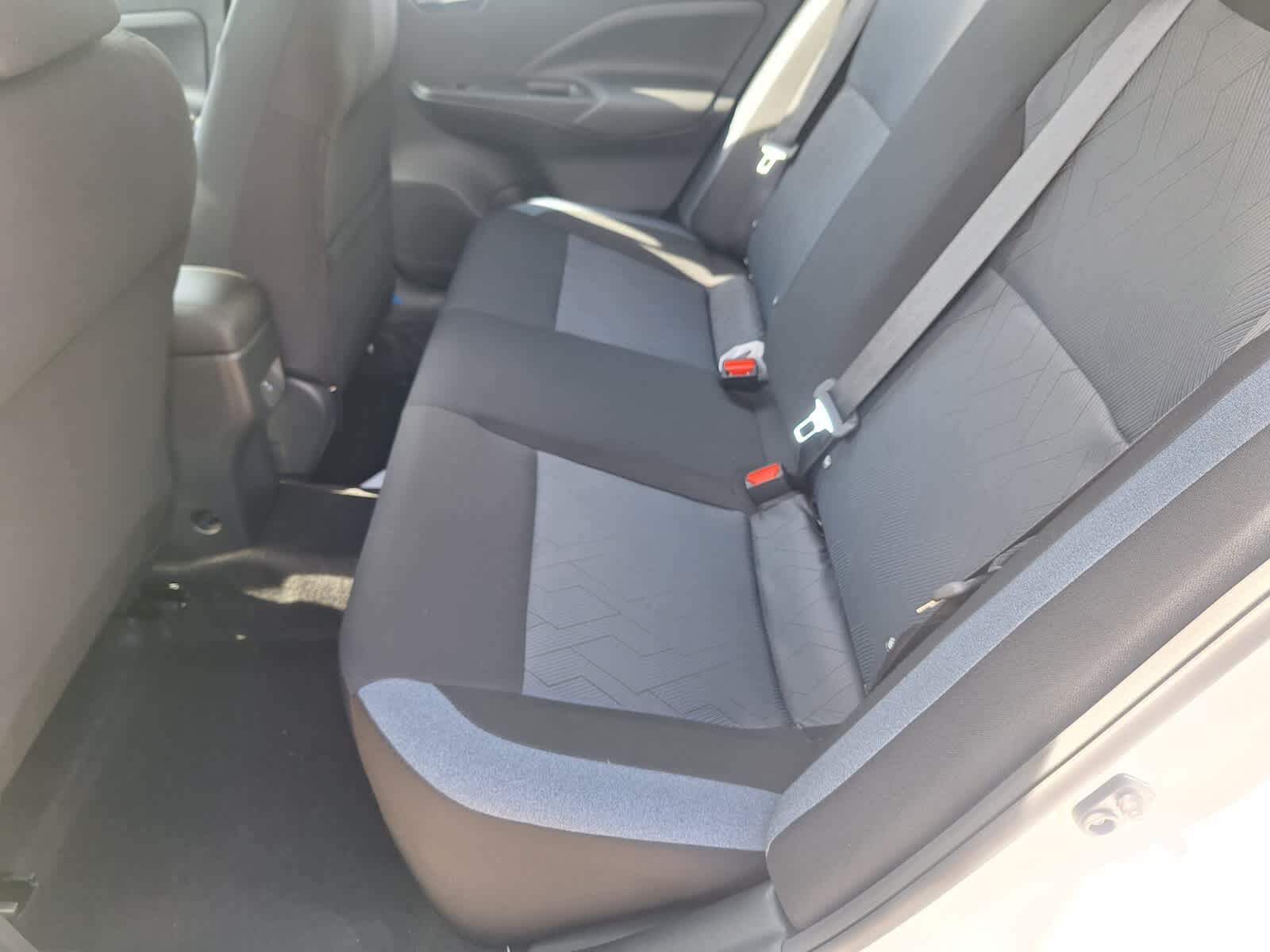 2025 Nissan Versa SV photo 19
