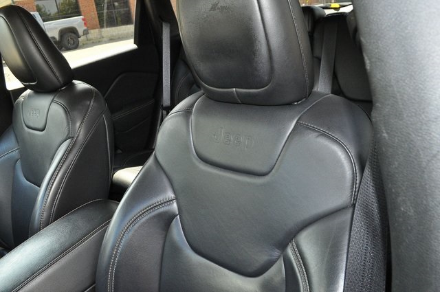 2017 Jeep Cherokee Limited photo 9