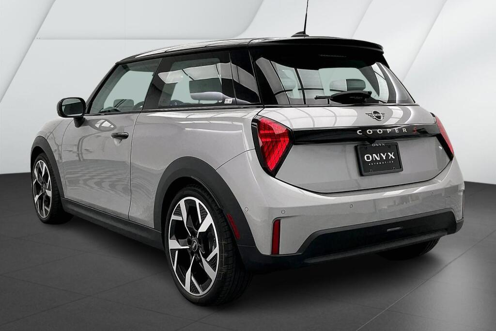 2025 Mini Cooper 2 Door Hardtop S photo 6