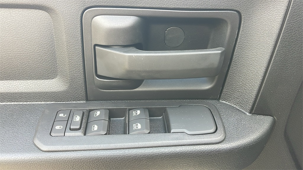 2025 Ram 2500 Tradesman photo 17