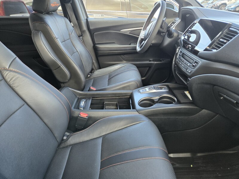 2022 Honda Passport TrailSport photo 3
