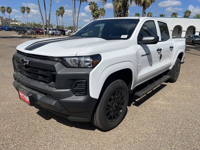 2025 Chevrolet Colorado LT photo 3