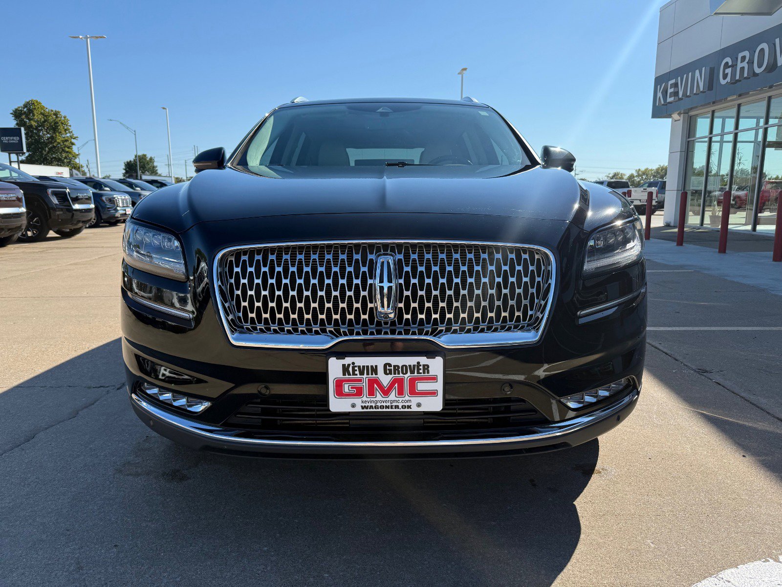 2022 Lincoln Nautilus Black Label photo 2