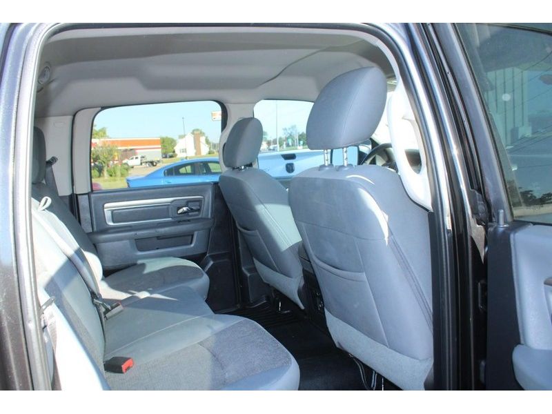 2016 Ram 1500 Big Horn photo 11
