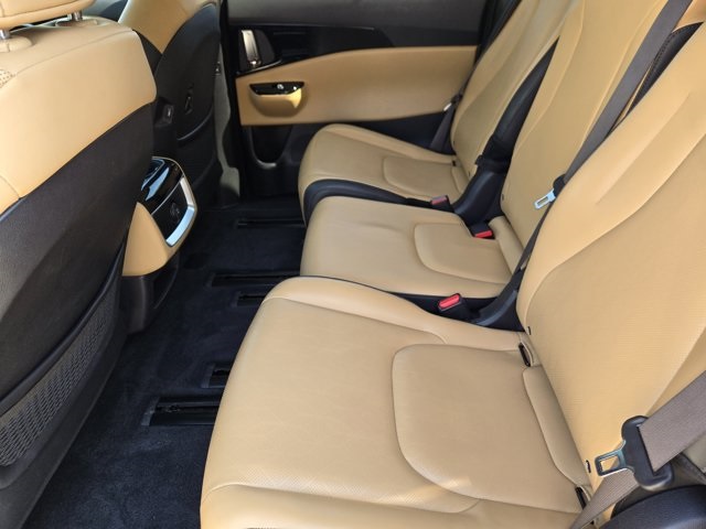 2022 Kia Carnival EX photo 23