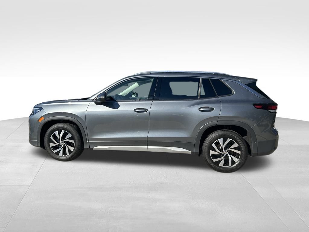 2025 Volkswagen Tiguan S photo 4