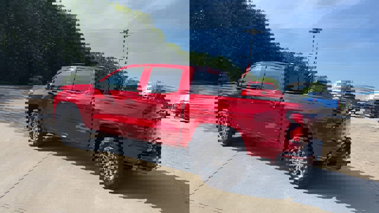 2026 Chevrolet Colorado LT photo 6