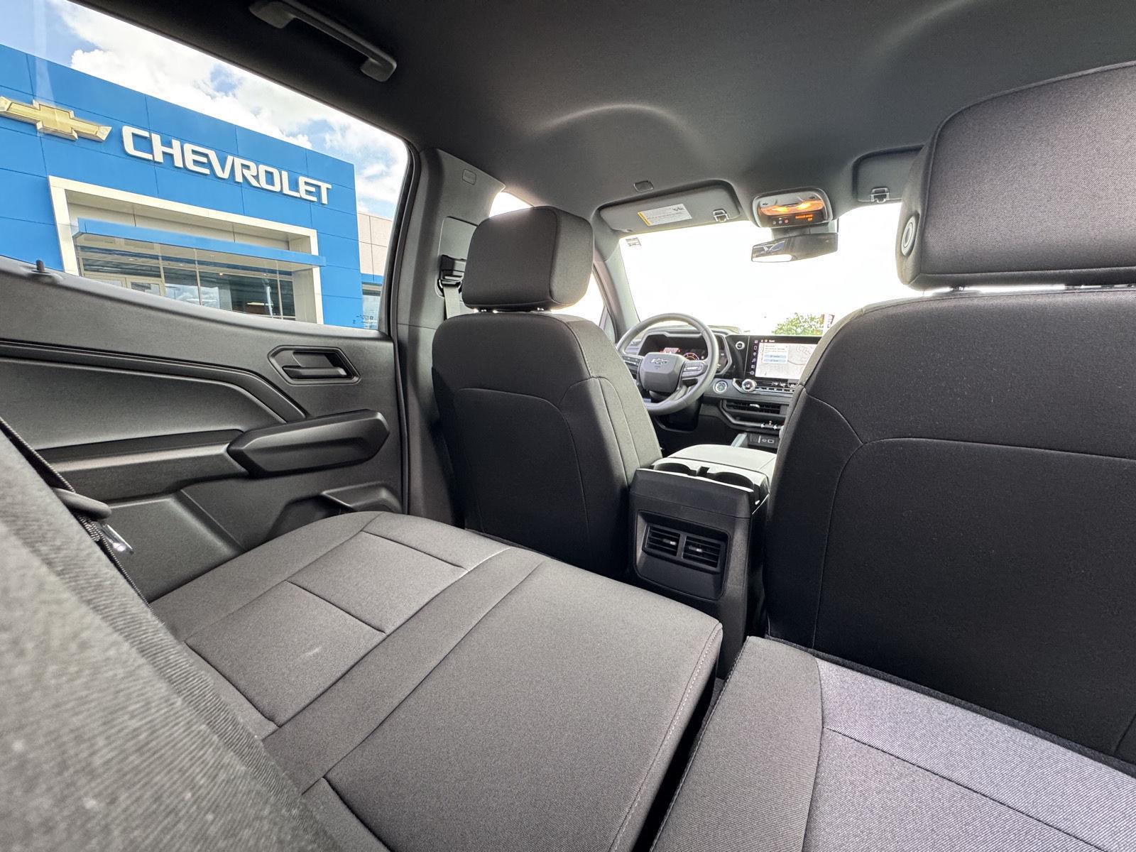 2026 Chevrolet Colorado Trail Boss photo 4
