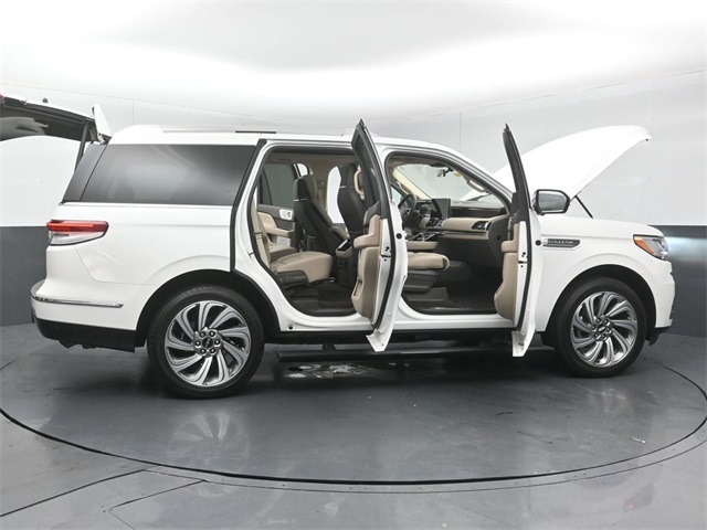 2023 LINCOLN NAVIGATOR - Image 52
