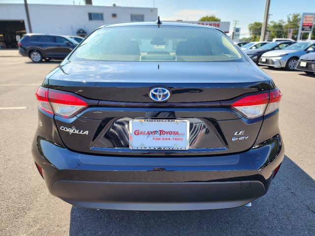 2025 Toyota Corolla Hybrid LE photo 5